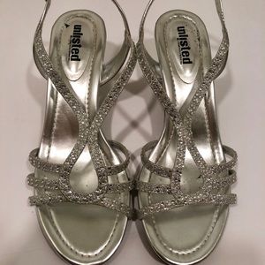 Unlisted by Kenneth Cole Size 8 Heel